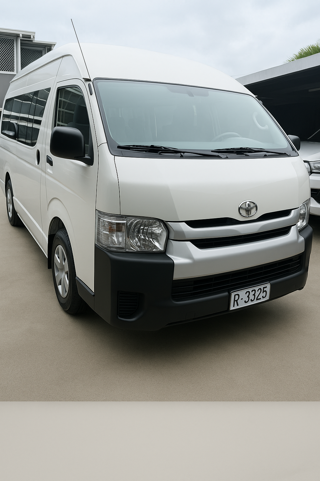 Toyota Hiace 14-Seater