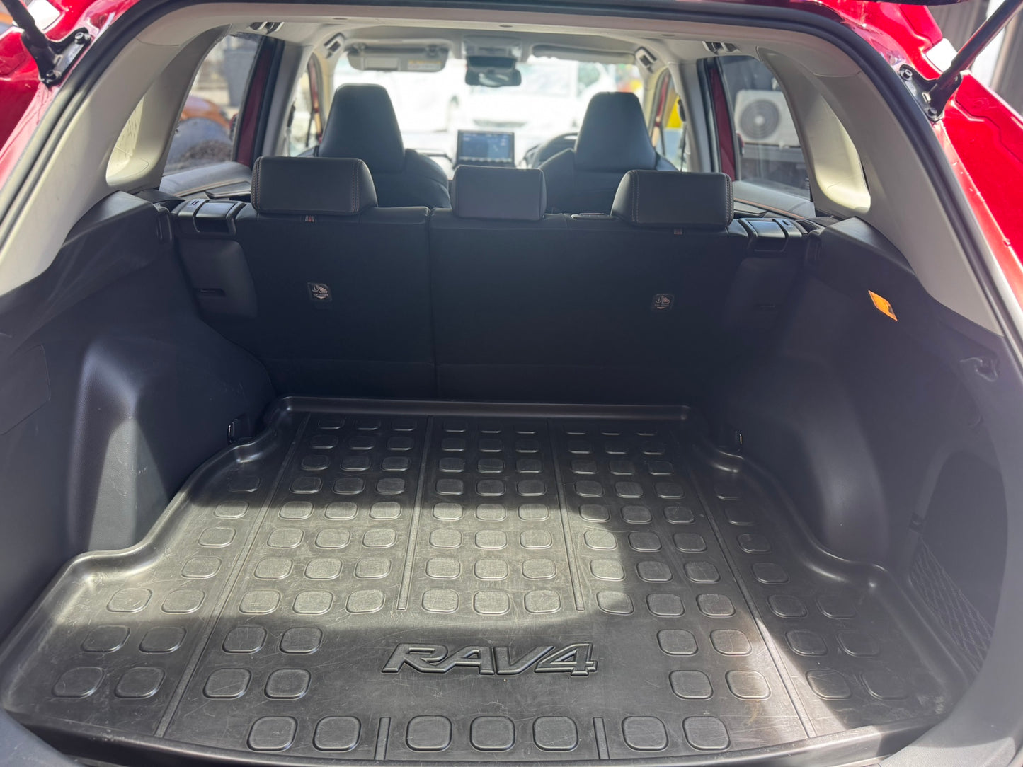 TOYOTA RAV 4 RED 4x4