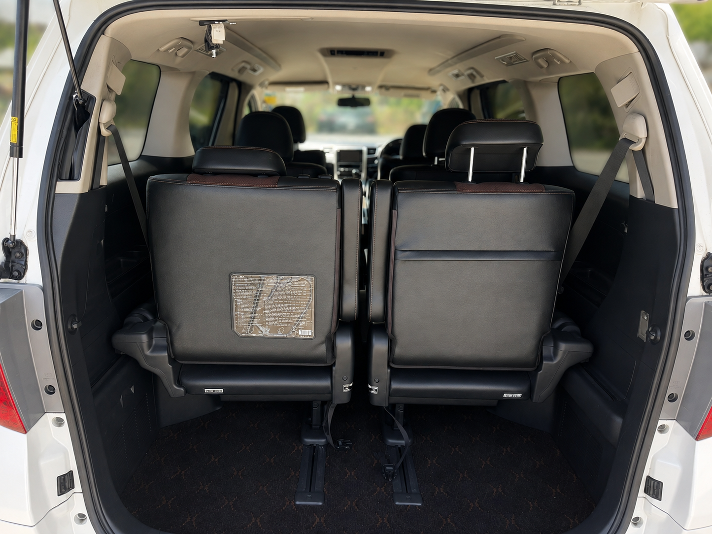 Toyota Alphard 7 Seater Mini Van