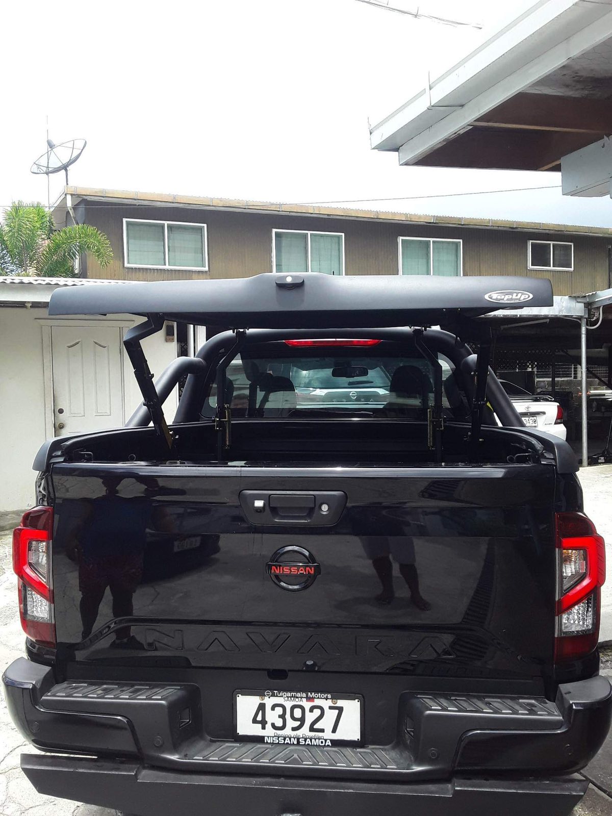Nissan Navara Truck Black