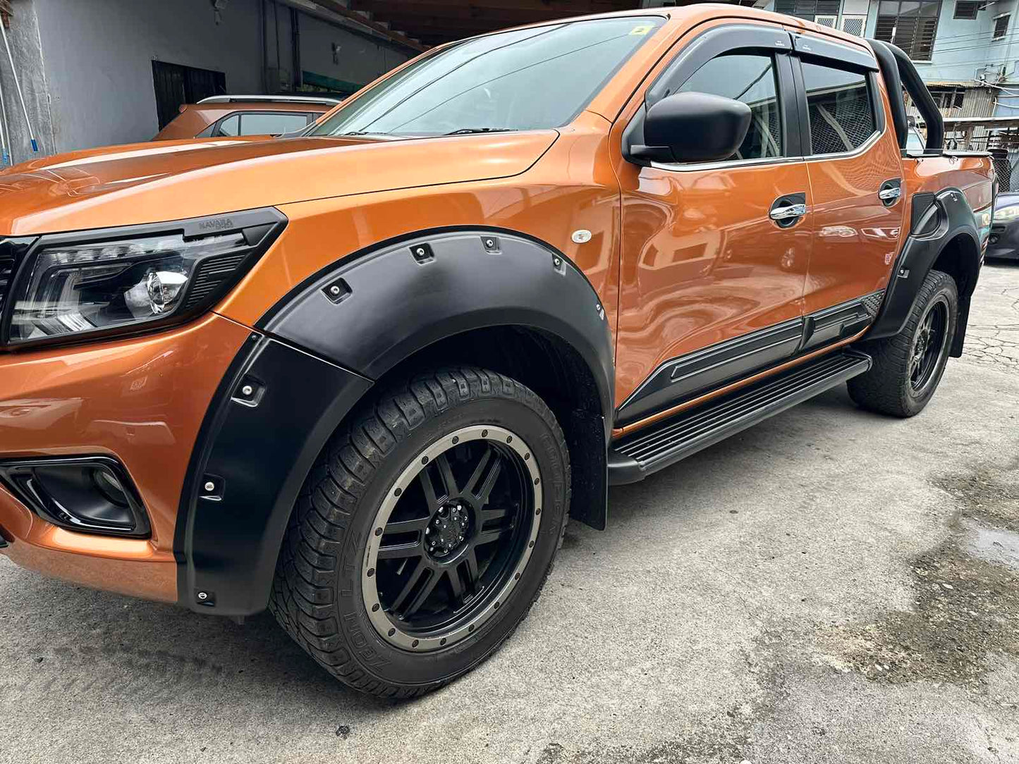 Nissan Nevara 4x4 Truck Gold