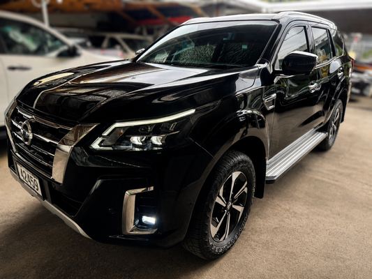Nissan Terra 4WD  7-Seater SUV / Automatic Diesel