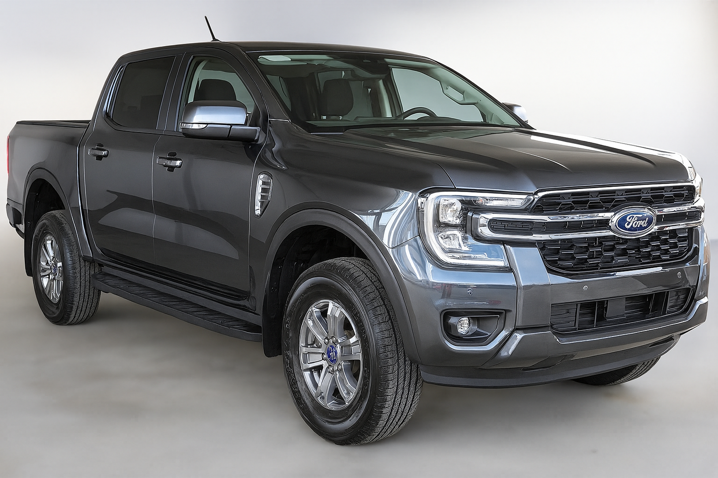 4WD Ford Ranger XLT 2025 RHD Double Cab 2.0L Bi-Turbo Diesel / 10 Speed Automatic