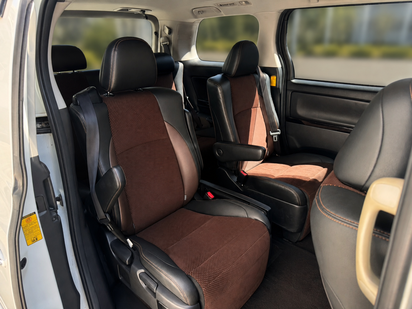 Toyota Alphard 7 Seater Mini Van