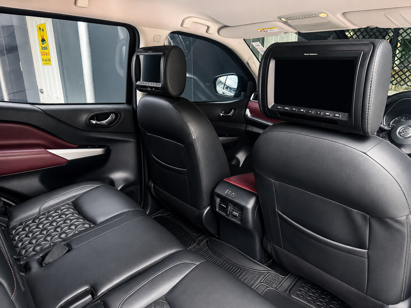 Nissan Terra 4WD  7-Seater SUV / Automatic Diesel